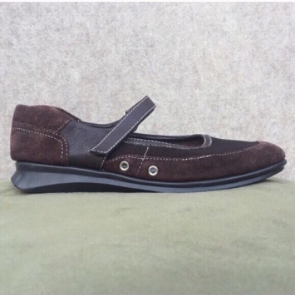 Nice pair of brown leather Aerosoles